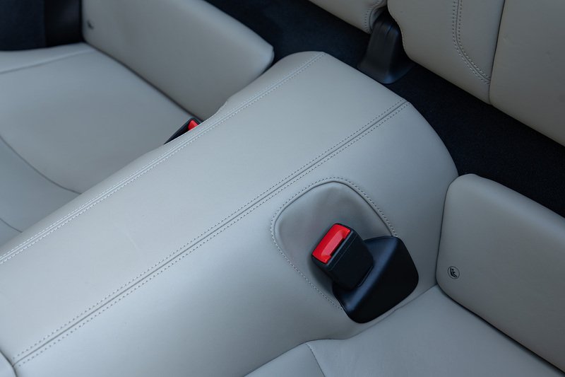 Porsche 911 T 992 Carrera 4S - Large 31