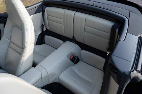 Porsche 911 T 992 Carrera 4S - Large 11