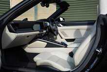 Porsche 911 T 992 Carrera 4S - U822