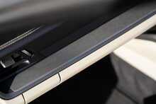 Porsche 911 T 992 Carrera 4S - U822