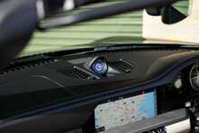 Porsche 911 T 992 Carrera 4S - U822