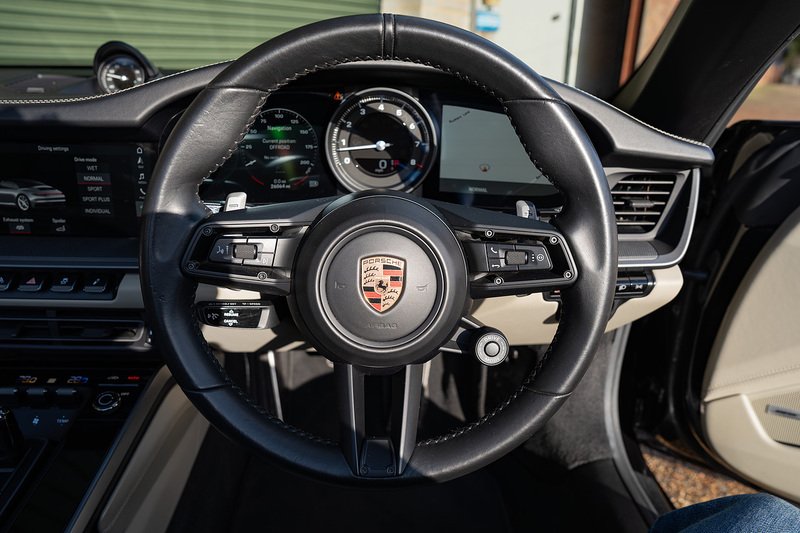 Porsche 911 T 992 Carrera 4S - Large 20