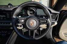 Porsche 911 T 992 Carrera 4S - U822