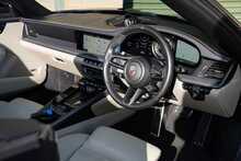 Porsche 911 T 992 Carrera 4S - U822