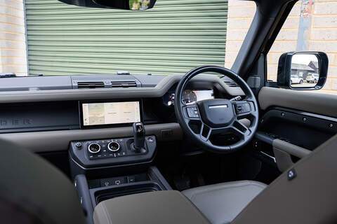 Land Rover Defender 110 D250 MHEV X-Dynamic SE - Large 5