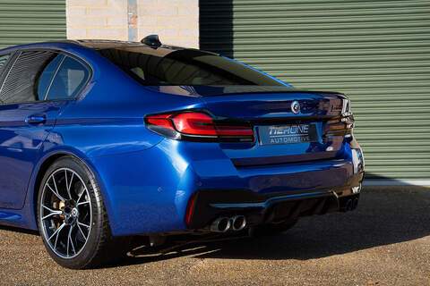 BMW M5 i V8 Competition - Large 53
