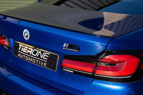 BMW M5 i V8 Competition - Large 31