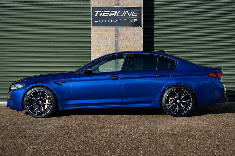 BMW M5 i V8 Competition - Large 9