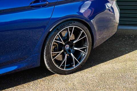 BMW M5 i V8 Competition - Large 56