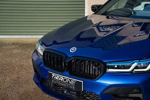 BMW M5 i V8 Competition - Large 29
