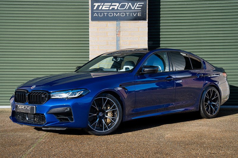 BMW M5 i V8 Competition - Large 0