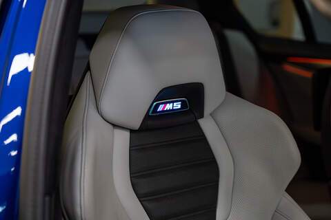 BMW M5 i V8 Competition - Large 28