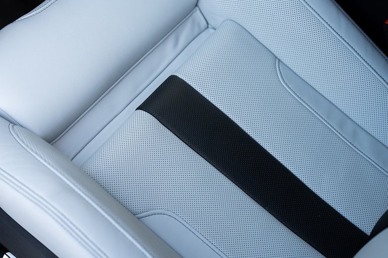 BMW M5 i V8 Competition - Large 40