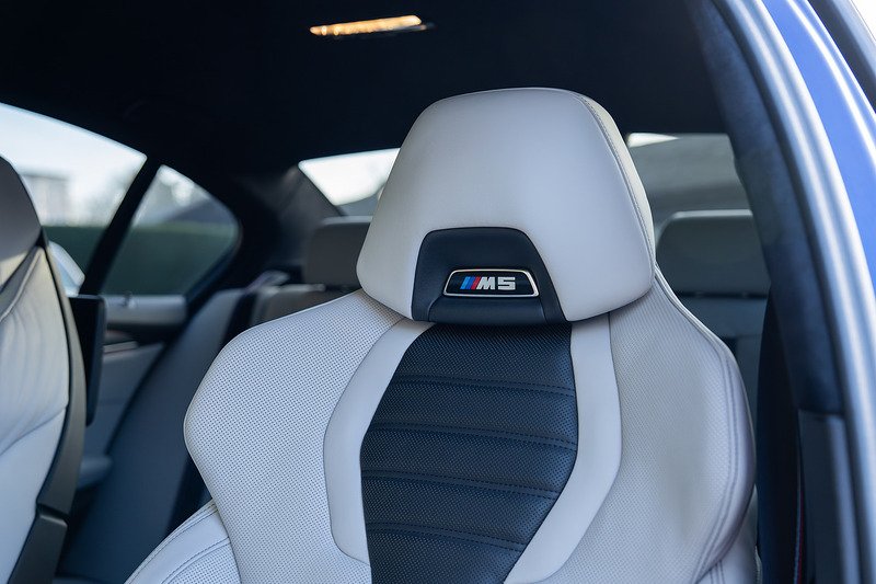 BMW M5 i V8 Competition - Large 42