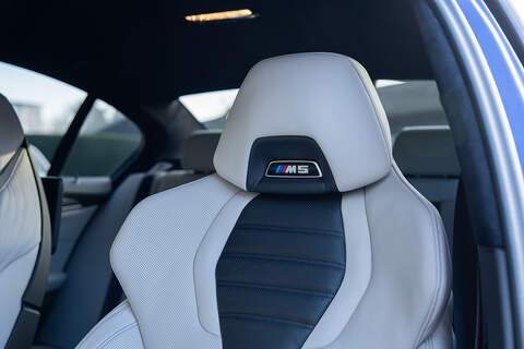 BMW M5 i V8 Competition - Large 42