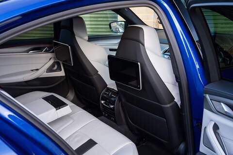 BMW M5 i V8 Competition - Large 49