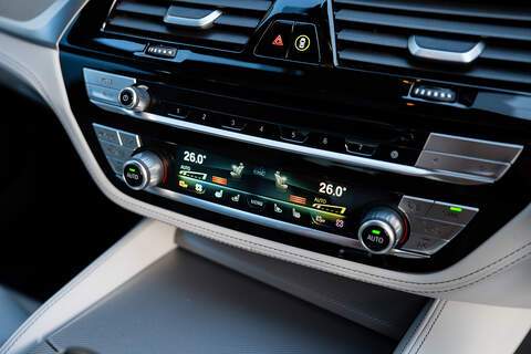 BMW M5 i V8 Competition - Large 15