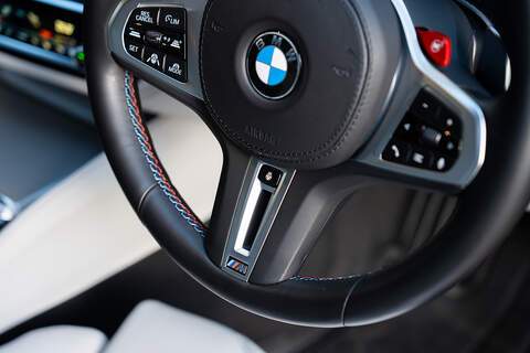 BMW M5 i V8 Competition - Large 26