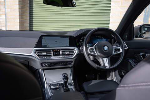 BMW 3 Series M340d MHT - Large 5