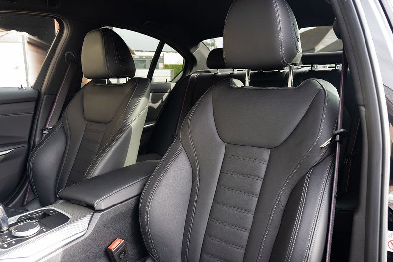 BMW 3 Series M340d MHT - Large 24