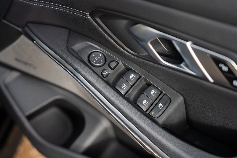 BMW 3 Series M340d MHT - Large 34