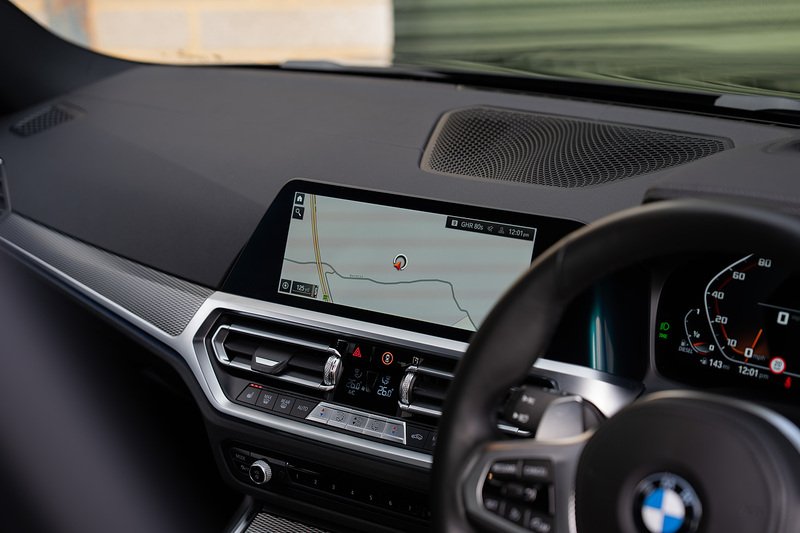 BMW 3 Series M340d MHT - Large 31