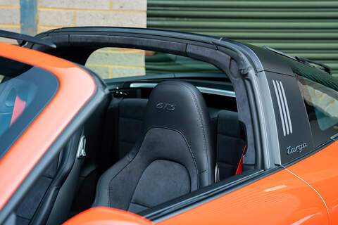 Porsche 911 T 991 4 GTS - Large 36