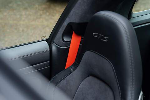 Porsche 911 T 991 4 GTS - Large 13
