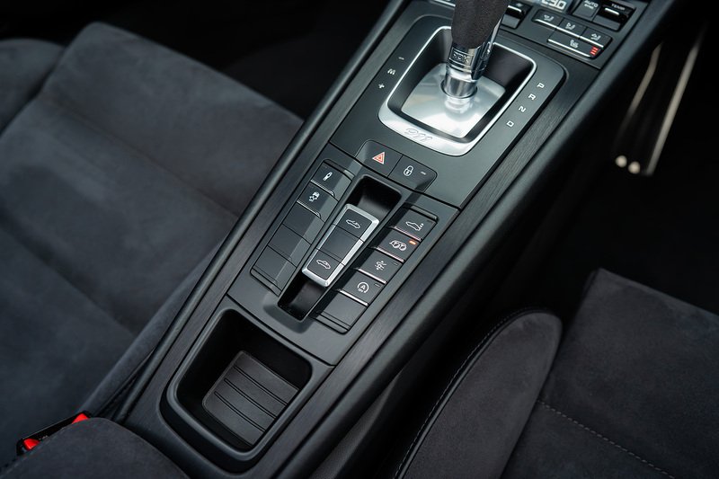 Porsche 911 T 991 4 GTS - Large 5