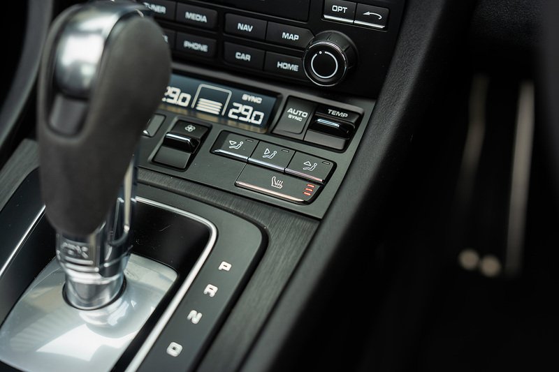 Porsche 911 T 991 4 GTS - Large 39