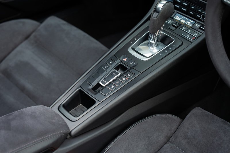 Porsche 911 T 991 4 GTS - Large 33