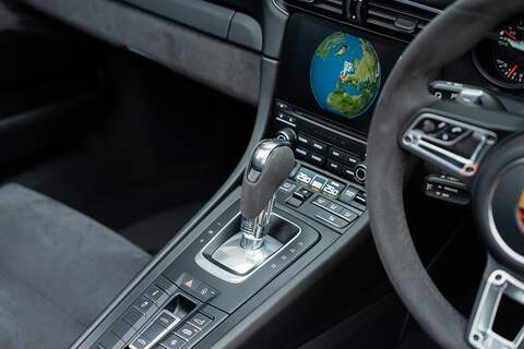 Porsche 911 T 991 4 GTS - Large 34