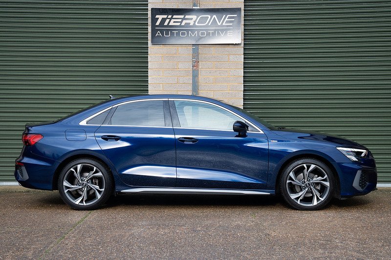 Audi A3 TFSI S line - Large 2