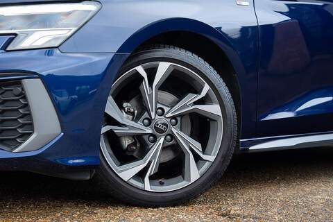 Audi A3 TFSI S line - Large 6