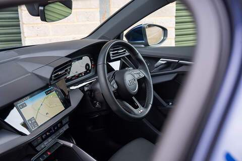 Audi A3 TFSI S line - Large 25