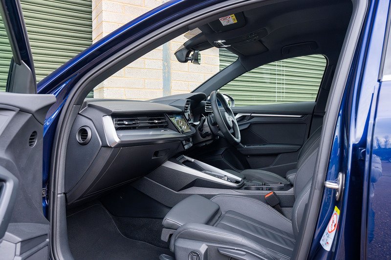 Audi A3 TFSI S line - Large 3