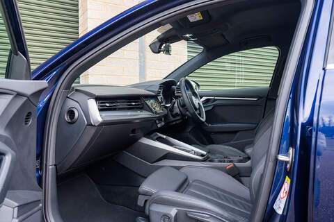 Audi A3 TFSI S line - Large 3