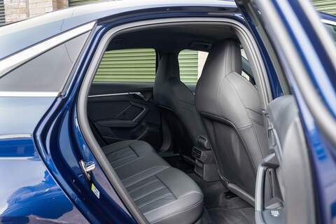 Audi A3 TFSI S line - Large 4