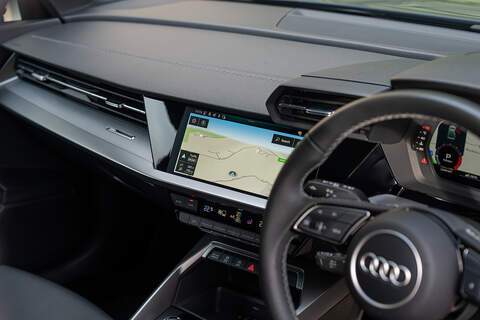 Audi A3 TFSI S line - Large 27