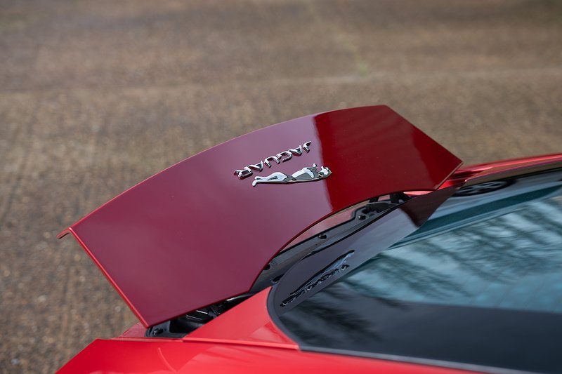 Jaguar F-Type V8 R - Large 28