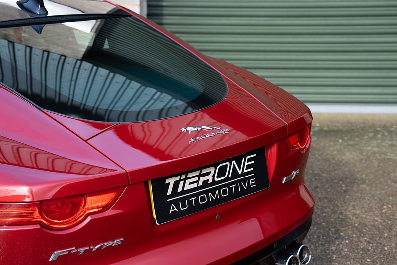 Jaguar F-Type V8 R - Large 29