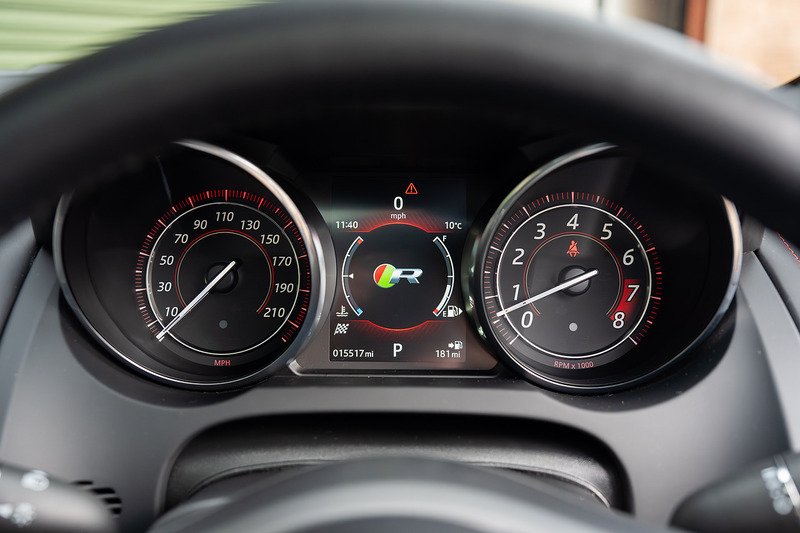 Jaguar F-Type V8 R - Large 14