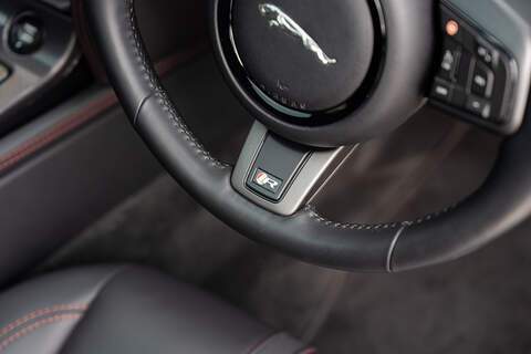 Jaguar F-Type V8 R - Large 34