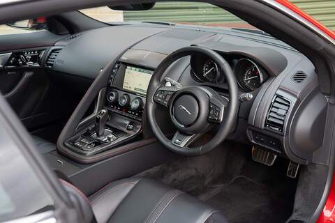 Jaguar F-Type V8 R - Large 33