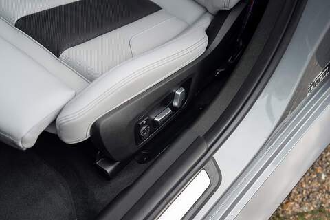 BMW M3 BiTurbo Competition - Large 42