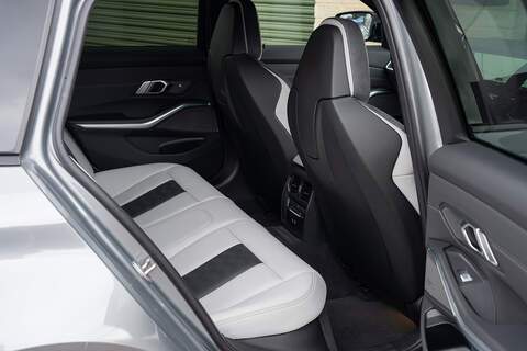 BMW M3 BiTurbo Competition - Large 24