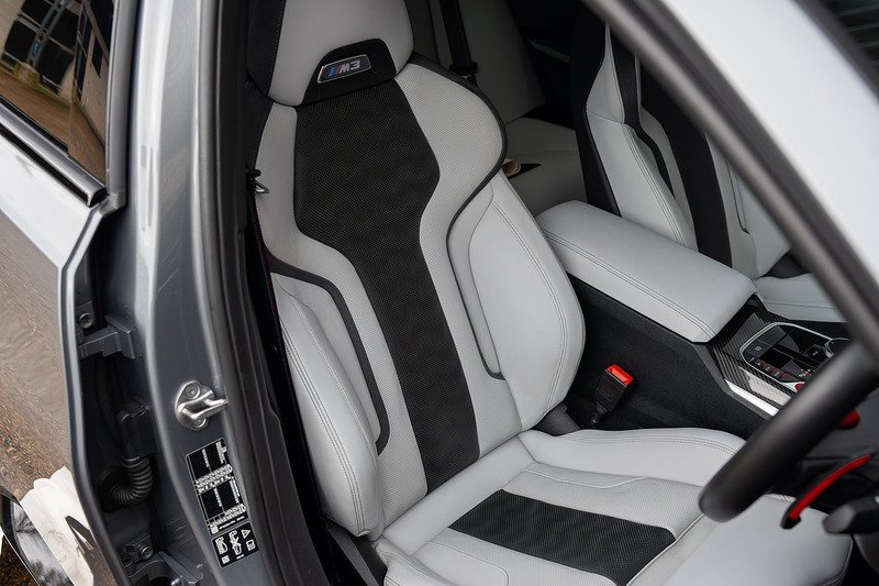 BMW M3 BiTurbo Competition - Large 32