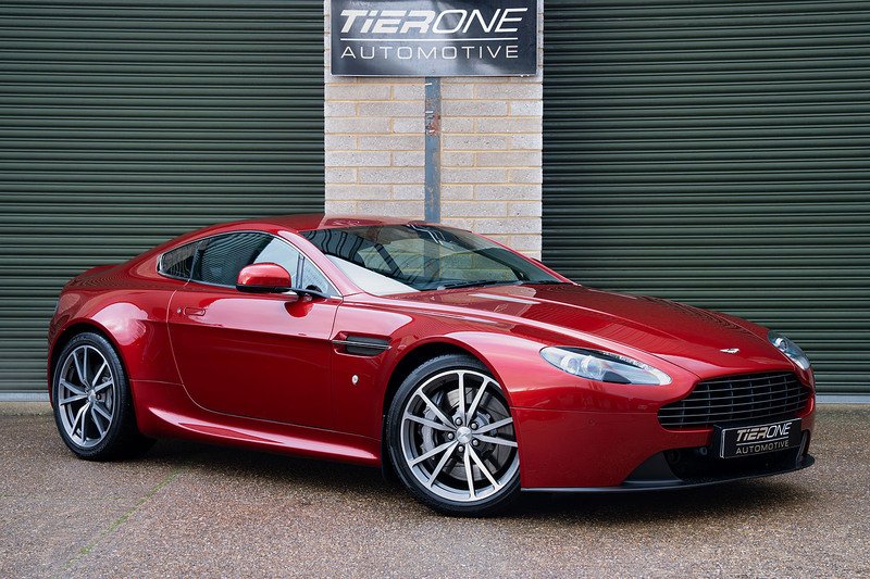 Aston Martin Vantage V8 - Large 7