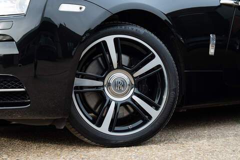 Rolls-Royce Wraith V12 - Large 6
