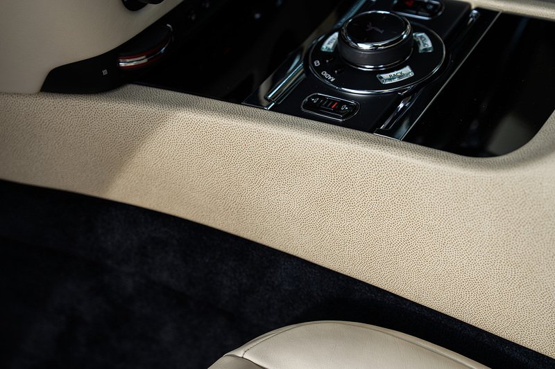 Rolls-Royce Wraith V12 - Large 45